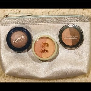 Bronzer/highlighter/blush - Make up bag included!